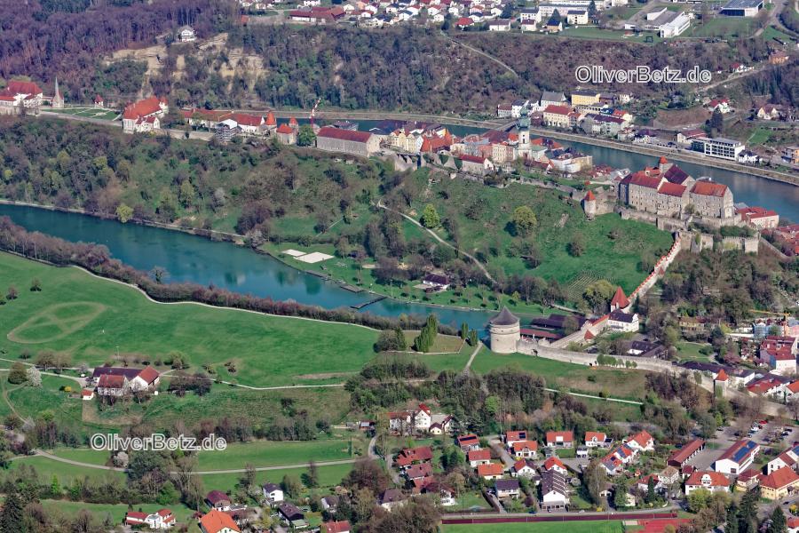 Die Burg zu Burghausen im Bundesland Bayern gilt als die längste Burganlage der Welt. Die Kammburg liegt auf dem lang gestreckten Bergrücken zwischen Salzach und Wöhrsee. www.burg-burghausen.de Burghausen_0161.jpg